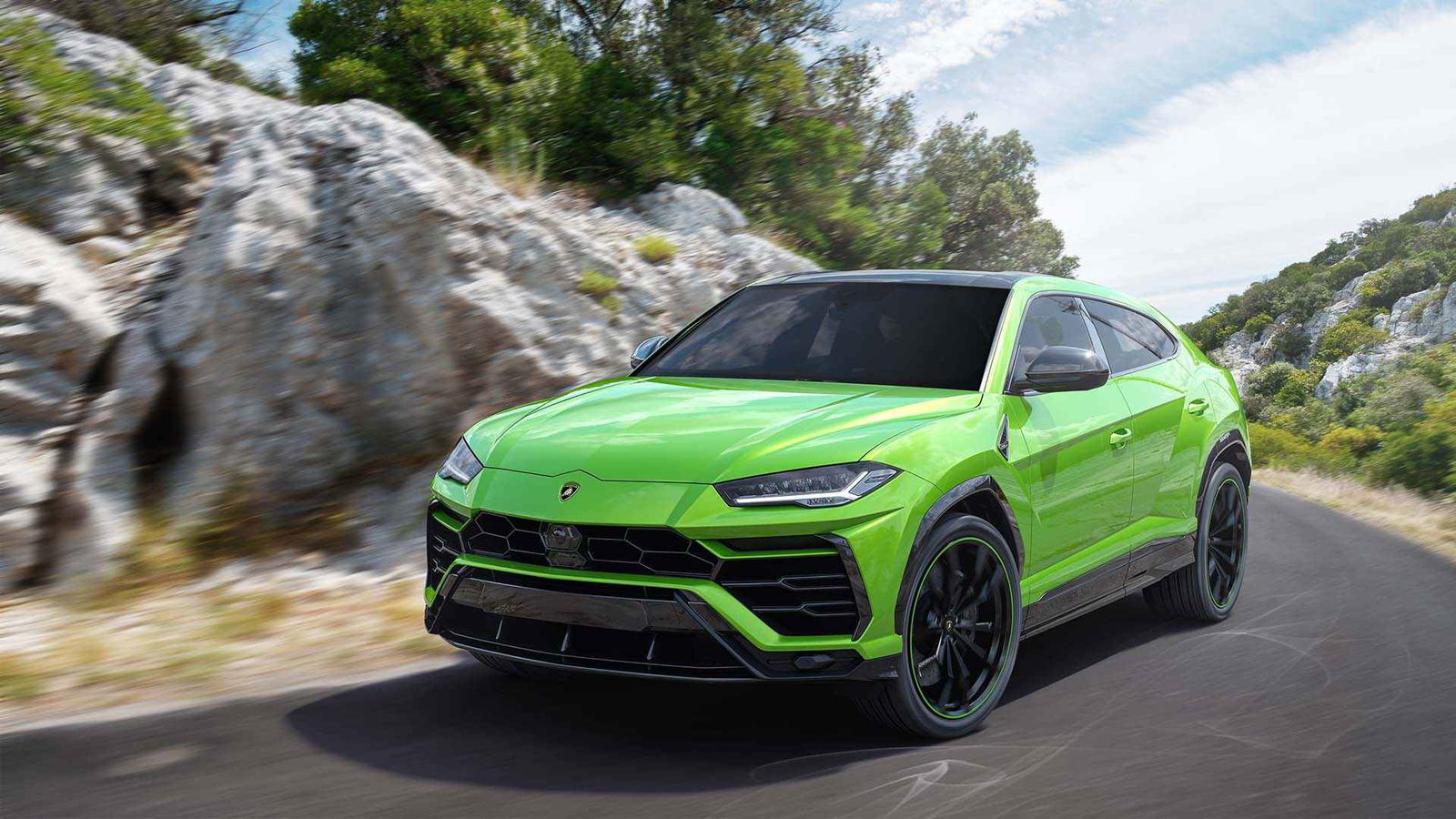 Lamborghini urus Basic 2021 rental dubai